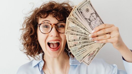 How Can Graphic Designers Earn In Millions?